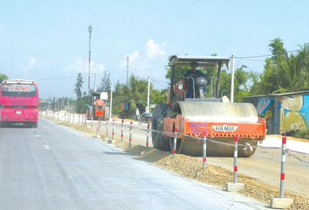 Cơ bản giải phóng mặt bằng xong Quốc lộ 1 và 14 ảnh 1